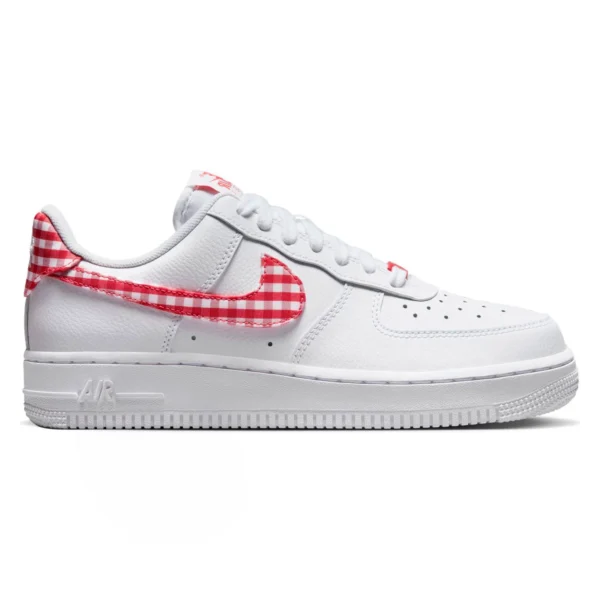 CALZADO NIKE W AIR FORCE 1 07 ESS TREND DZ2784101