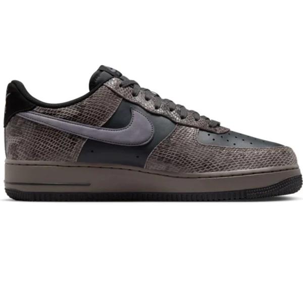 CALZADO NIKE AIR FORCE 1 '07 LV8 EMB HF2898001